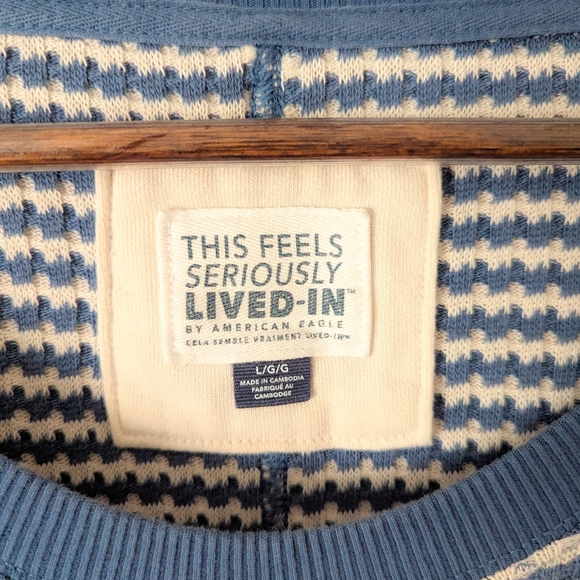 American Eagle Blue Striped Slouchy Sweater - Picture 4 of 4